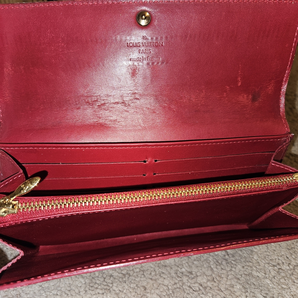 Louis Vuitton Vernis Red Wallet - Picture 8 of 11